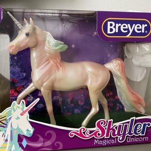 Breyer Skyler Unicorn